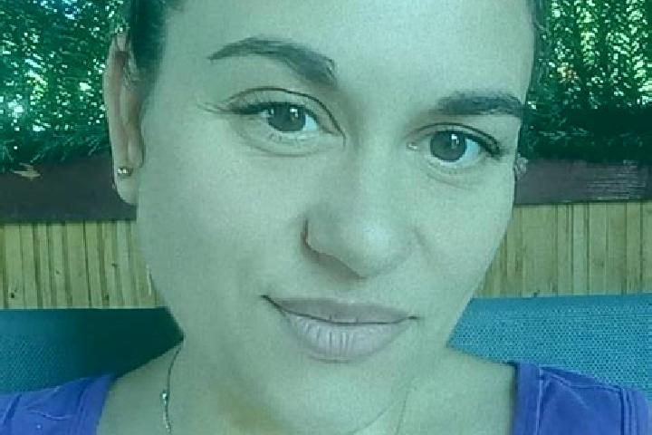 Nora, 25 — Escort in Loloiasca, Romania
