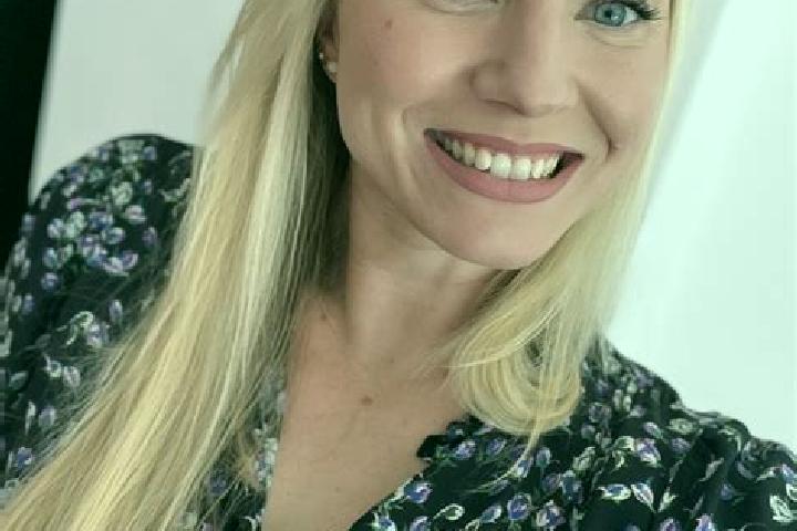 Nora, 25 — Escort in Millington, United Kingdom