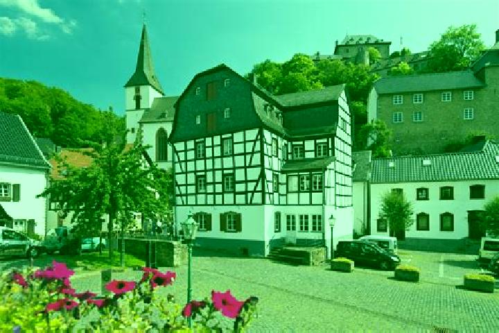 Nora, 26 — Escort in Blankenheim, Germany