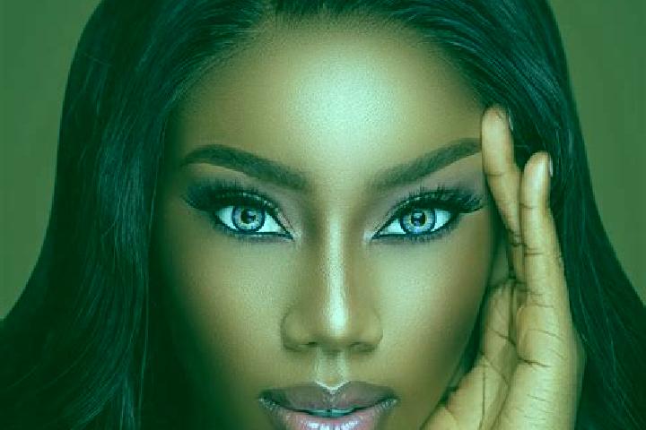 Nora, 27, a chestnut blue-eyed ebony companion based in Hadsten. Offering OWO, Duos, Domination, Massage. Available for incall and outcall, day and evening d...