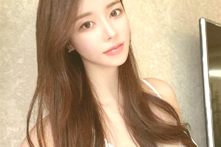 Nora, 27 — Escort in Hebeitun, China