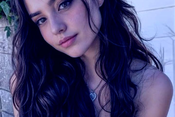 Nora, 28, a auburn brown-eyed mediterranean companion based in Pathardih. Offering Domination, Fetish, GFE, Prostate Massage. Available for incall and outcal...