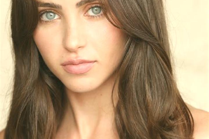 Nora, 28, a black brown-eyed indian companion based in Plemet. Offering CIM, Overnight, OWO. Available for incall and outcall, day and evening dates.
