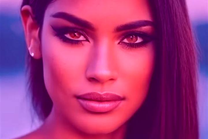 Nora, 29, a black amber-eyed latina companion based in Kindersley. Offering Duos, Roleplay, Travel Companion. Available for incall and outcall, overnight boo...