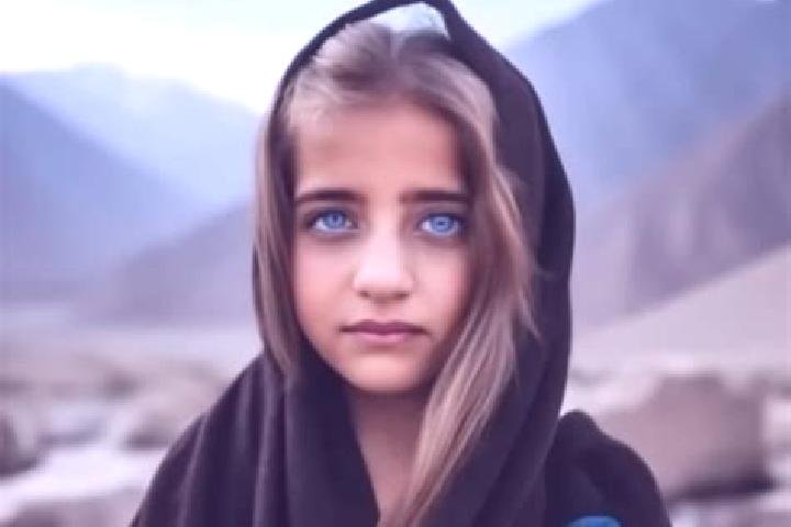 Nora, 29, a dark blonde grey-eyed middle eastern companion based in Ogori-shimogo. Offering Overnight, Tantra, CIM, OWO. Available for incall and outcall, da...