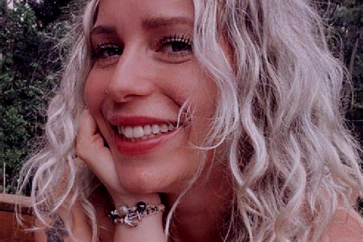 Nora, 30 — Escort in Champier, France
