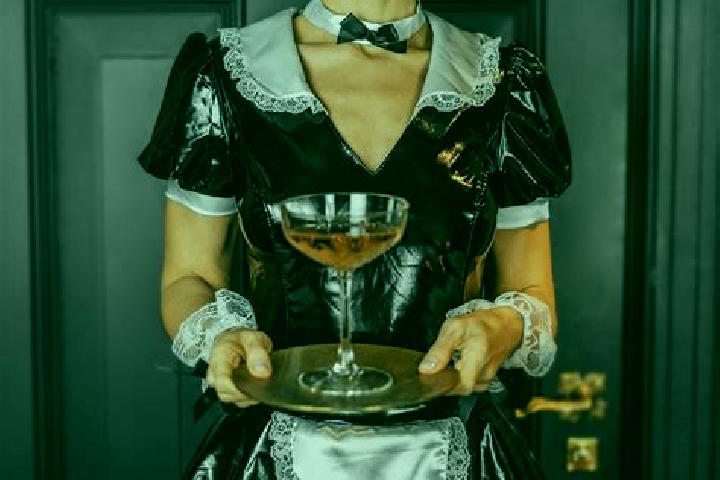 Nora, 31, a chestnut amber-eyed caucasian companion based in Latisana. Offering Striptease, Deep French Kissing, Party Girl, Domination. Available for incall...
