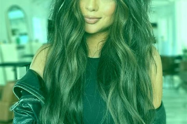 Nora, 32, a brunette dark-eyed caribbean companion based in Aich. Offering Duos, Deep French Kissing, Prostate Massage. Available for incall and outcall, day...