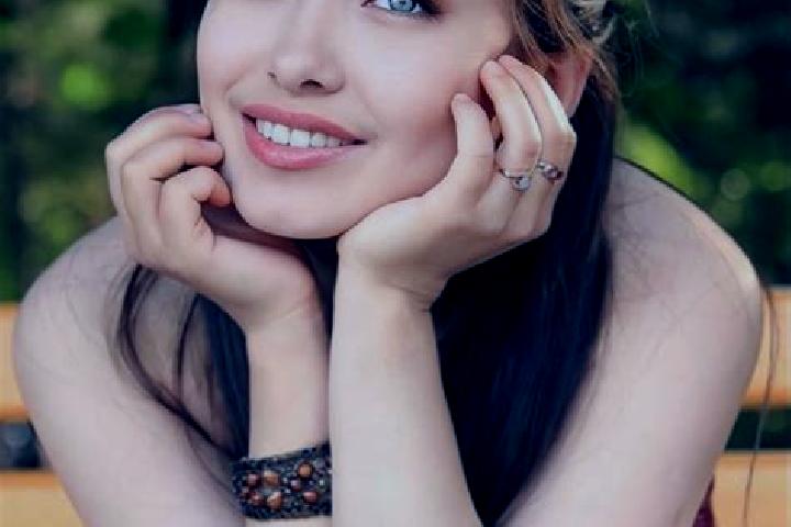 Nora, 33, a red blue-eyed asian companion based in Beladice. Offering Couples, Tantra, OWO. Available for incall and outcall, overnight bookings available.