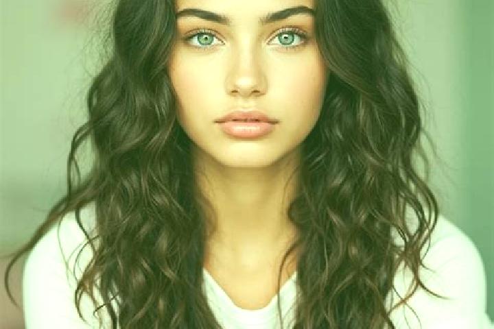 Nora, 34, a brunette grey-eyed mediterranean companion based in Yusuhara. Offering Erotic Massage, GFE, BDSM, Striptease. Available for incall and outcall, d...