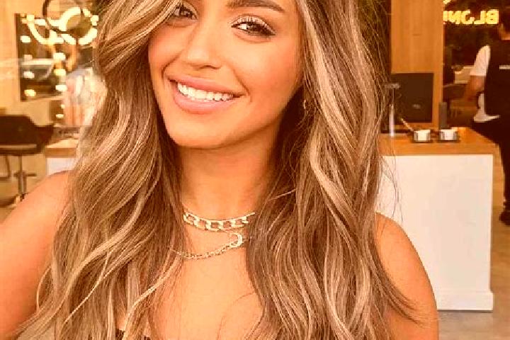 Nora, 34, a dark blonde grey-eyed middle eastern companion based in Docelles. Offering 69, A-Level, Overnight. Available for incall and outcall, overnight bo...