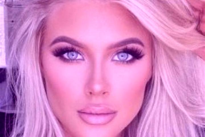 Nora, 34, a platinum blonde grey-eyed caucasian companion based in Moca. Offering Couples, Roleplay, Travel Companion, Overnight, Massage. Available for inca...