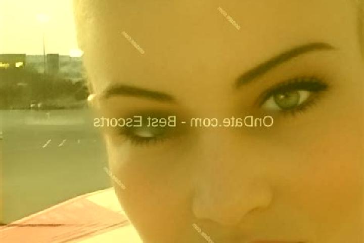 Nora, 34 — Escort in Berkley, United States