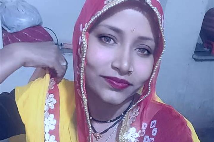 Nora, 34 — Escort in Gulabpura, India