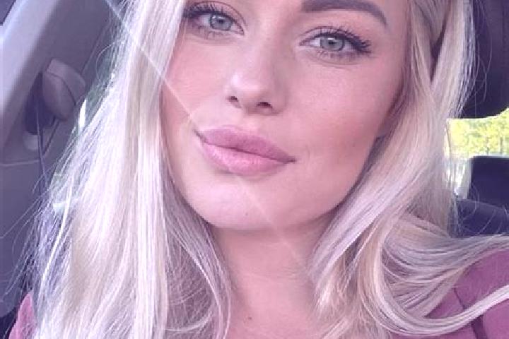 Nora, 35, a blonde hazel-eyed european companion based in Wechselburg. Offering Couples, Striptease, Domination, 69. Available for incall and outcall, day an...