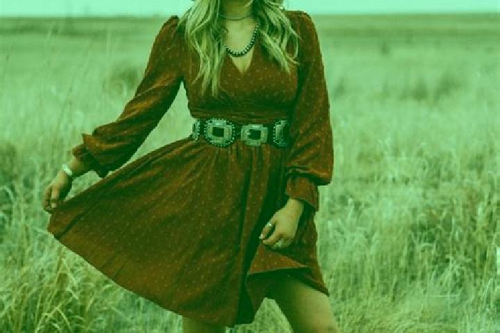 Nora, 35, a red dark-eyed caucasian companion based in Cesky Brod. Offering BDSM, Party Girl, Overnight. Available for incall and outcall, day and evening da...