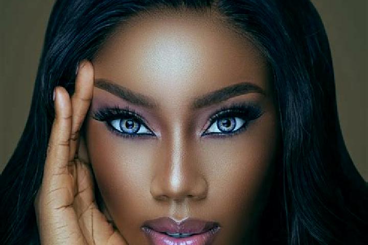 Nora, 36, a red blue-eyed ebony companion based in Sontecomapan. Offering Travel Companion, Domination, Massage. Available for incall and outcall, overnight ...
