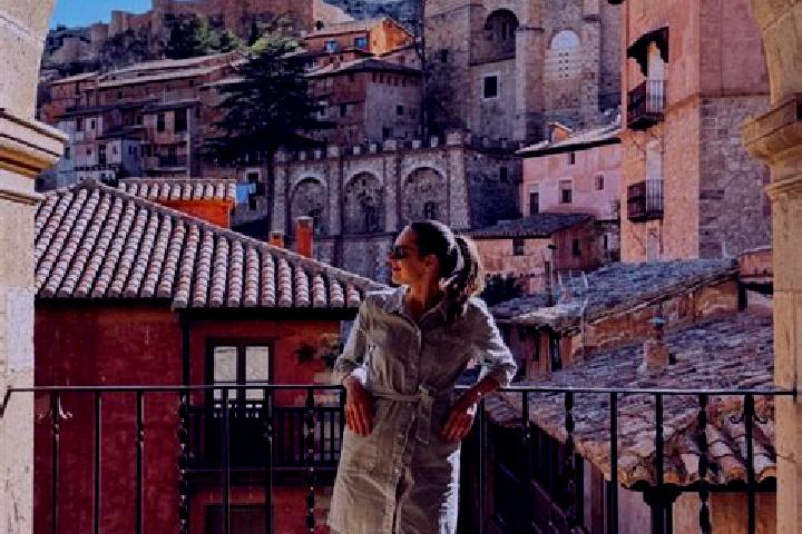 Nora, 36 — Escort in Frias de Albarracin, Spain