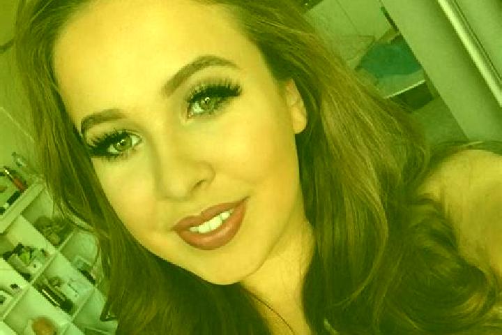Nora, 37, a black amber-eyed slavic companion based in Valenii de Munte. Offering Striptease, Domination, Duos, Overnight, GFE. Available for incall and outc...