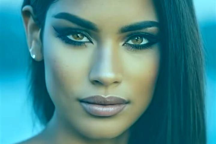 Nora, 37, a brunette amber-eyed latina companion based in Gerdshagen. Offering Dinner Date, Roleplay, GFE. Available for incall and outcall, day and evening ...