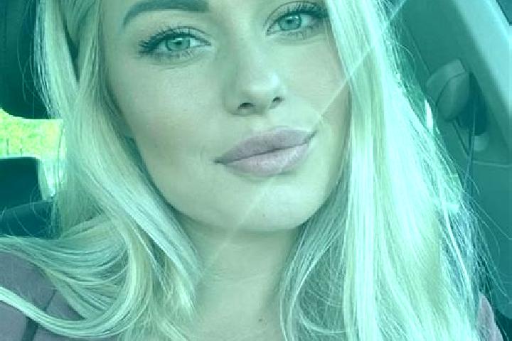Nora, 38, a blonde hazel-eyed caucasian companion based in Premia de Dalt. Offering CIM, GFE, Fetish. Available for incall and outcall, overnight bookings av...