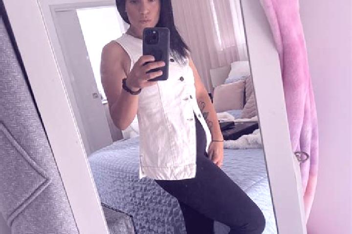 Nora, 38 — Escort in Ayse, France