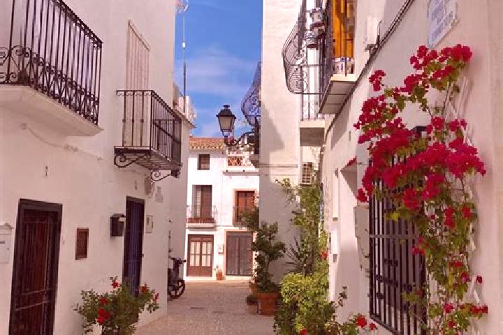 Nora, 38 — Escort in Barbens, Spain