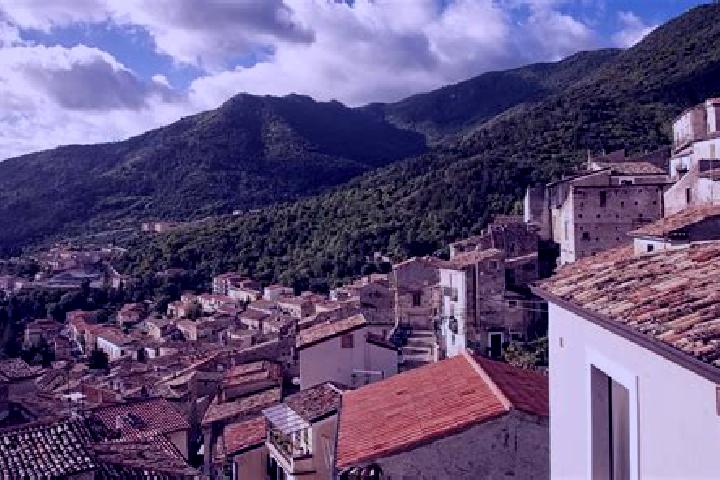 Nora, 38 — Escort in Papasidero, Italy