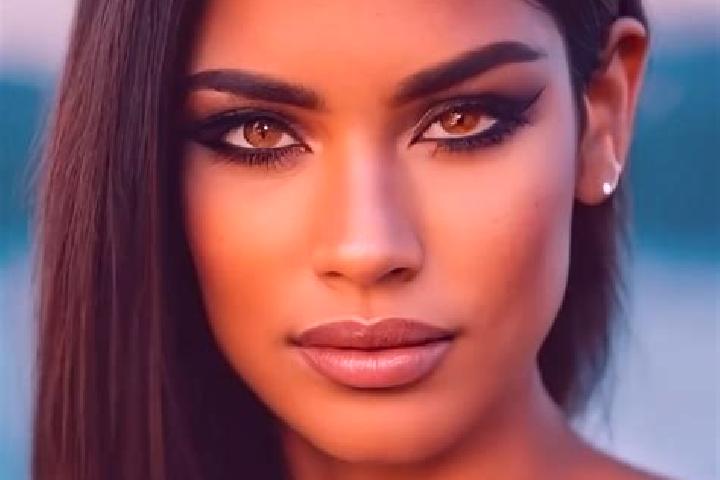Nora, 39, a black brown-eyed latina companion based in Lamerd. Offering Massage, BDSM, Couples. Available for incall and outcall, overnight bookings available.