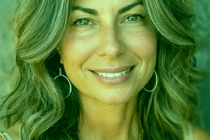 Nora, 39, a brunette grey-eyed middle eastern companion based in Periana. Offering Party Girl, OWO, Erotic Massage. Available for incall and outcall, day and...