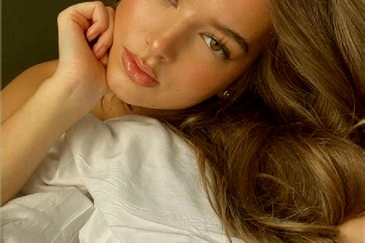 Nova, 20, a brunette hazel-eyed latina companion based in San Agustin del Pulque. Offering Overnight, CIM, Striptease. Available for incall and outcall, over...