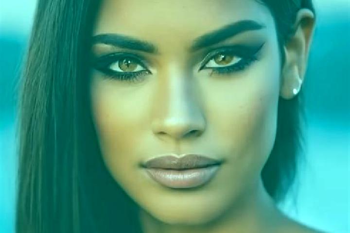 Nova, 20, a dark blonde amber-eyed latina companion based in Kaleva. Offering Duos, Overnight, Erotic Massage. Available for incall and outcall, day and even...