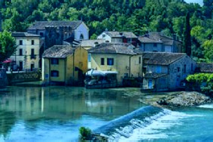 Nova, 20 — Escort in Ponti sul Mincio, Italy