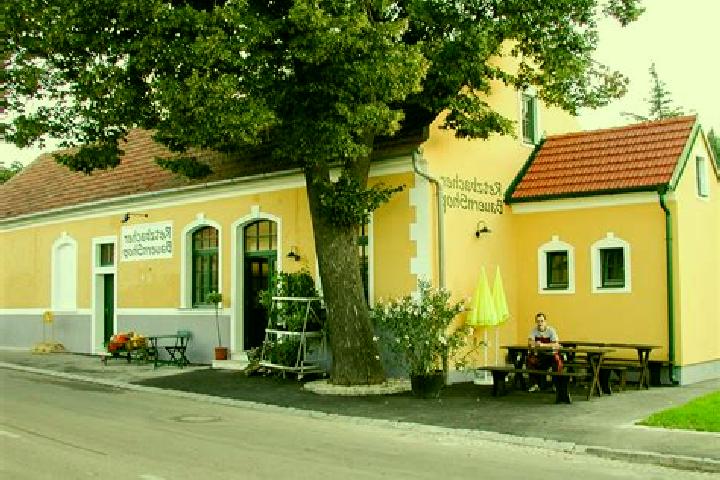 Nova, 20 — Escort in Unterretzbach, Austria