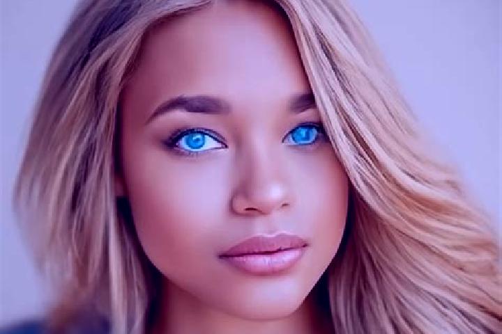 Nova, 22, a red blue-eyed latina companion based in Doral. Offering Girlfriend Experience, A-Level, CIM, Couples. Available for incall and outcall, overnight...