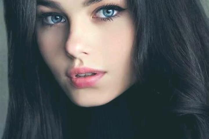Nova, 23, a black dark-eyed slavic companion based in Jianshui. Offering CIM, Party Girl, Duos, 69. Available for incall and outcall, day and evening dates.