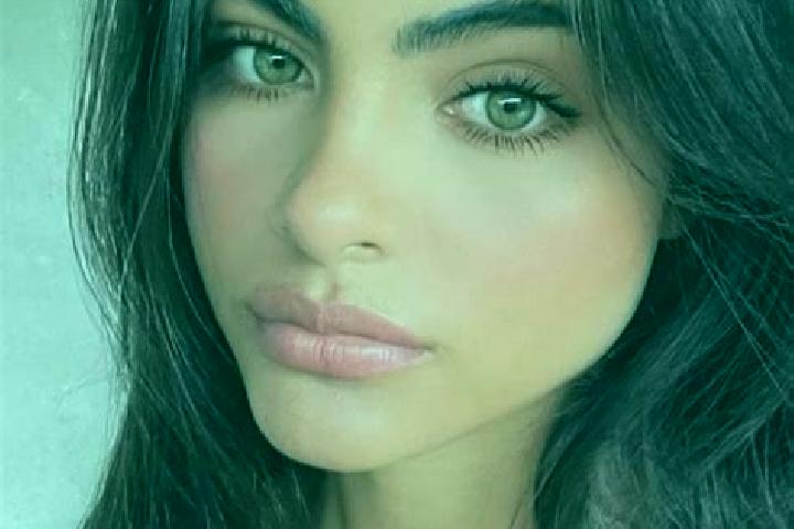 Nova, 23, a dark blonde green-eyed european companion based in Tihau. Offering GFE, Dinner Date, Couples, Girlfriend Experience, Roleplay. Available for inca...