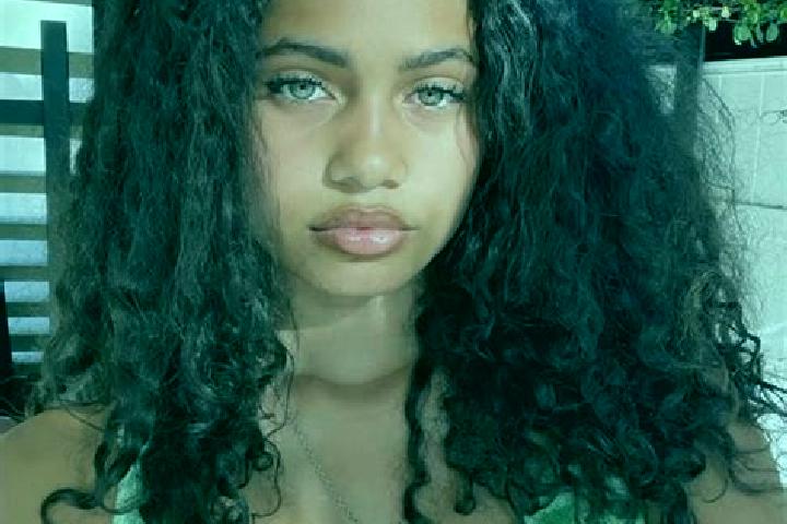 Nova, 23, a red green-eyed mixed companion based in Nuffield. Offering Dinner Date, Overnight, BDSM, Party Girl. Available for incall and outcall, day and ev...