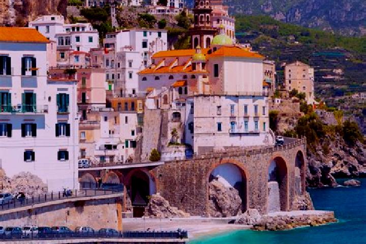 Nova, 23 — Escort in Bompietro, Italy