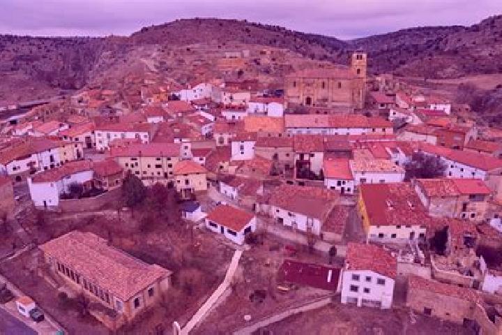 Nova, 23 — Escort in Ciria, Spain