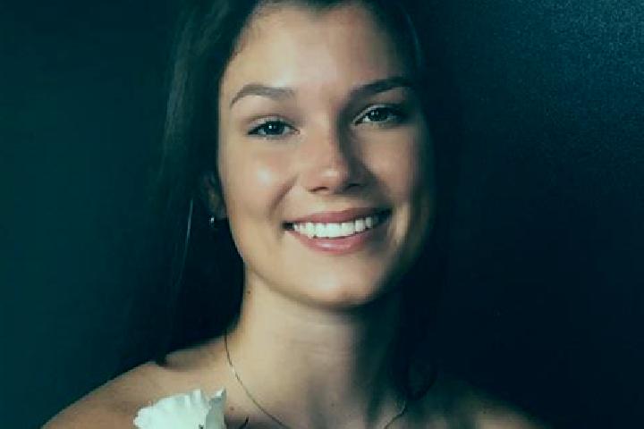 Nova, 23 — Escort in Jenkintown, United States