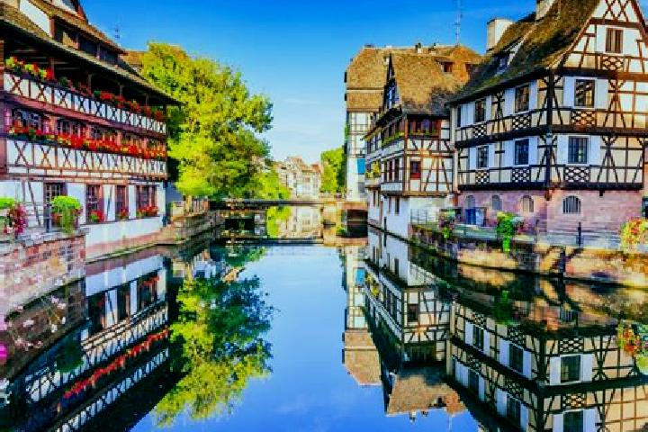 Nova, 23 — Escort in Schaeffersheim, France