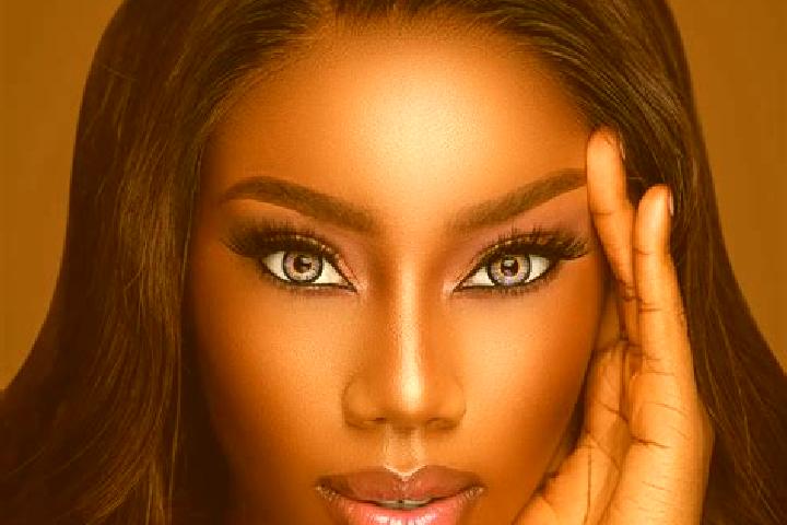 Nova, 25, a chestnut blue-eyed ebony companion based in Becsehely. Offering Erotic Massage, Couples, Domination, Tantra, Duos. Available for incall and outca...