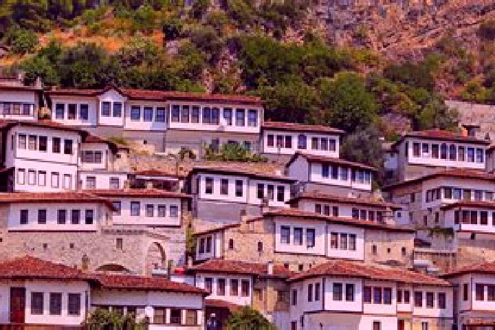 Nova, 25 — Escort in Gjegjan, Albania