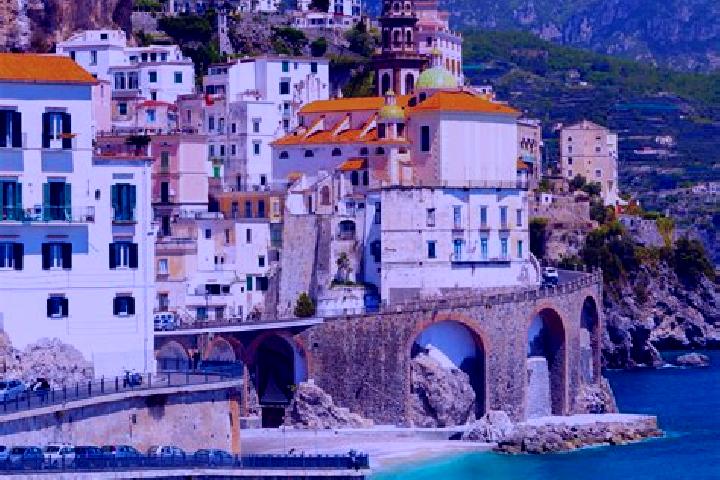 Nova, 25 — Escort in Sassa, Italy