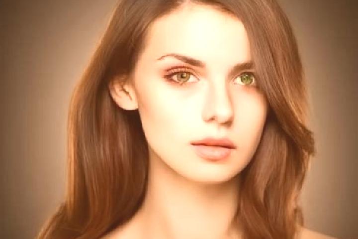 Nova, 26, a auburn amber-eyed european companion based in Barranca Nueva. Offering Erotic Massage, Girlfriend Experience, Roleplay, Fetish. Available for inc...