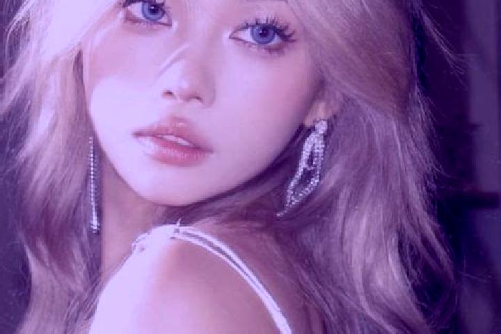 Nova, 26, a blonde grey-eyed asian companion based in Gushi. Offering Roleplay, OWO, Prostate Massage. Available for incall and outcall, day and evening dates.