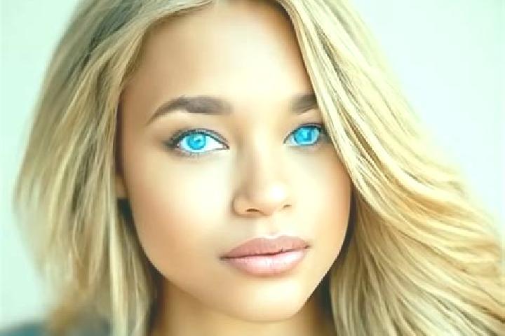 Nova, 28, a blonde blue-eyed latina companion based in South Alamo. Offering Prostate Massage, Erotic Massage. Available for incall and outcall, overnight bo...