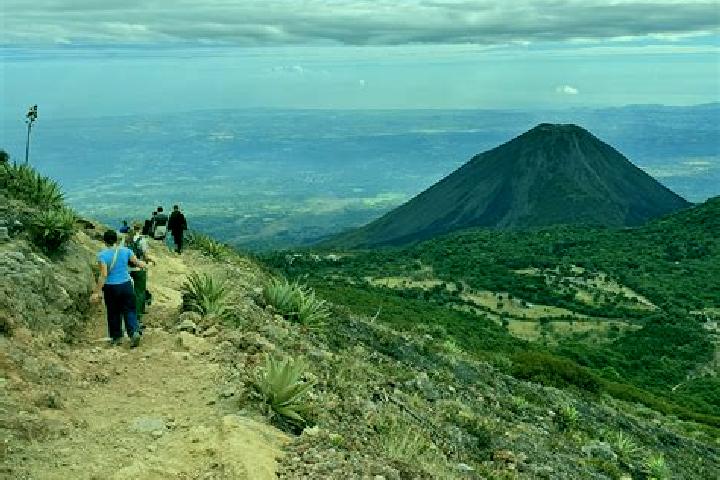 Nova, 28 — Escort in Izalco, El Salvador