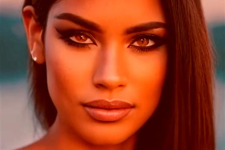 Nova, 29, a black amber-eyed latina companion based in Markaryd. Offering Roleplay, OWO, 69. Available for incall and outcall, day and evening dates.